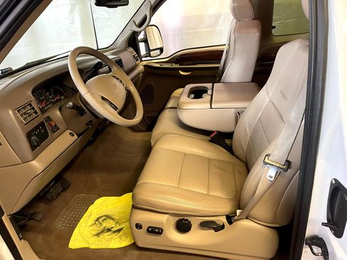 Used 2001 Ford F250 Lariat image 22