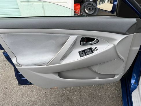 Used 2007 Toyota Camry LE FWD image 17