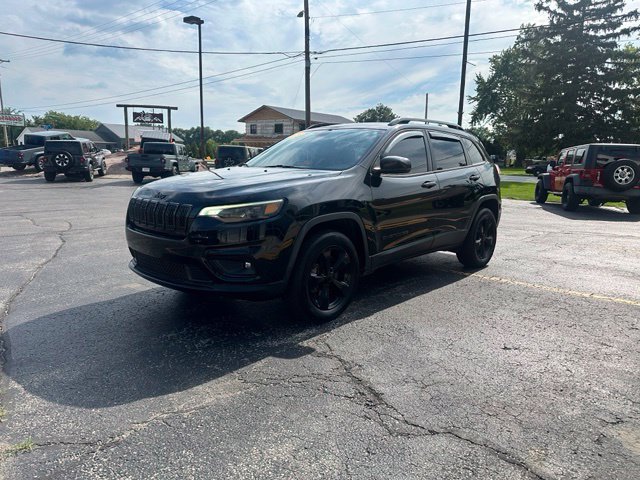 Used 2020 Jeep Cherokee Latitude Plus AWD/4WD image 6