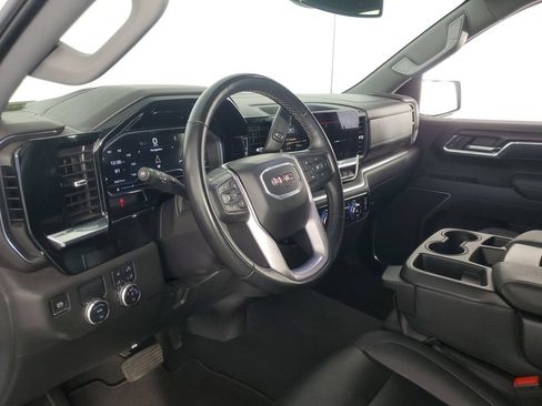 Used 2025 GMC Sierra 1500 SLT RWD image 12