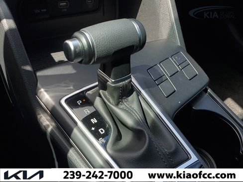 Used 2025 Kia Sportage LX FWD image 28