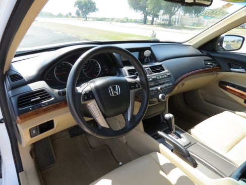 Used 2012 Honda Accord EX-L image 25