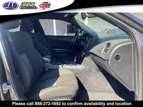 Used 2020 Dodge Charger R/T w/ Blacktop Package image 11