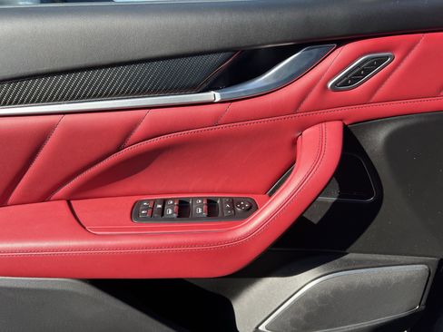 Used 2020 Maserati Levante S GranSport image 14