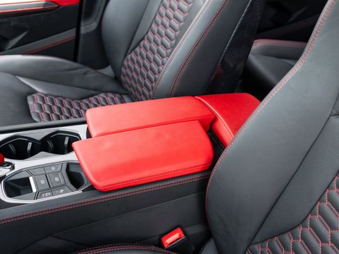 Used 2022 Lamborghini Urus image 38