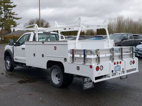 New 2024 Ford F550 4x4 Regular Cab Super Duty image 3
