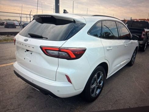 Used 2024 Ford Escape ST-Line w/ Tech Pack #1 image 2