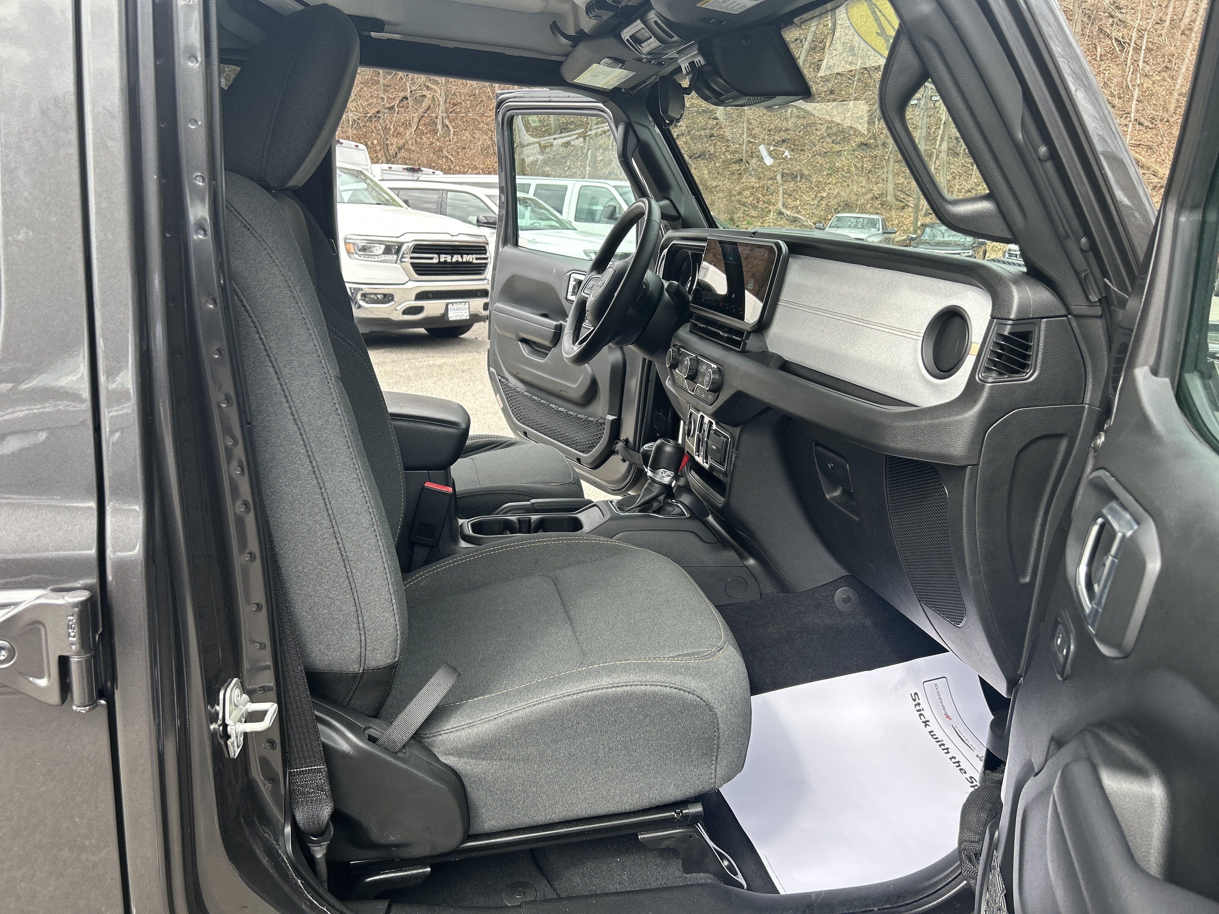 Used 2024 Jeep Wrangler Sport S w/ Convenience Group AWD/4WD image 15