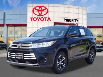 Used 2019 Toyota Highlander LE