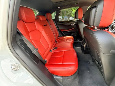 Used 2017 Porsche Macan S AWD/4WD image 30
