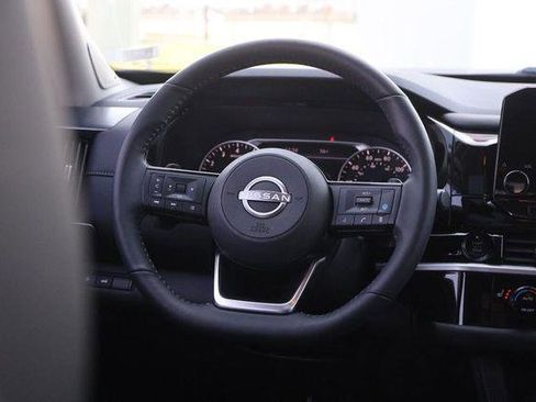 Used 2025 Nissan Pathfinder SL w/ SL Premium Package image 26