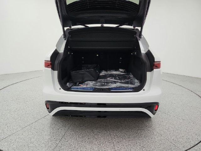 New 2026 Jaguar F-PACE R-Dynamic S AWD/4WD image 27