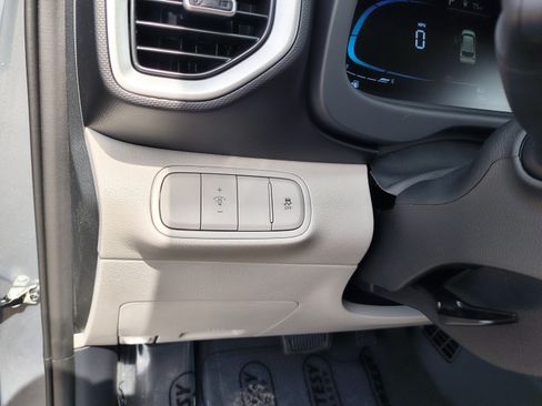 New 2026 Hyundai Venue SEL FWD image 27