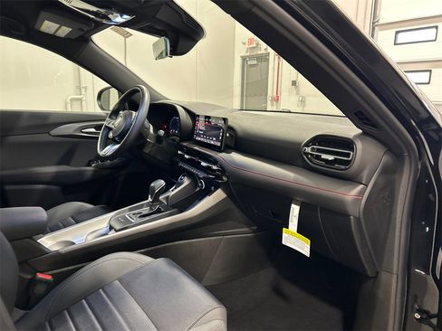 Used 2024 Dodge Hornet GT w/ Tech Pack w/o Parking image 35