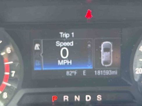 Used 2017 Ford Fusion SE FWD image 21