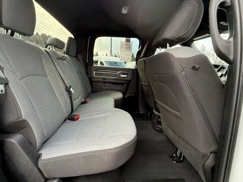 Used 2023 RAM 2500 Big Horn w/ Level 1 Equipment Group image 14