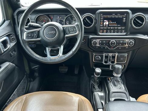 Used 2023 Jeep Wrangler Unlimited Sahara w/ Cold Weather Group AWD/4WD image 22