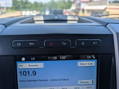 Used 2019 Ford F350 Lariat w/ Tow Technology Bundle AWD/4WD image 22