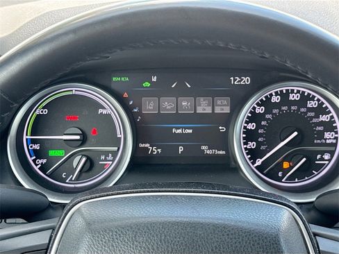 Used 2022 Toyota Camry XLE image 13