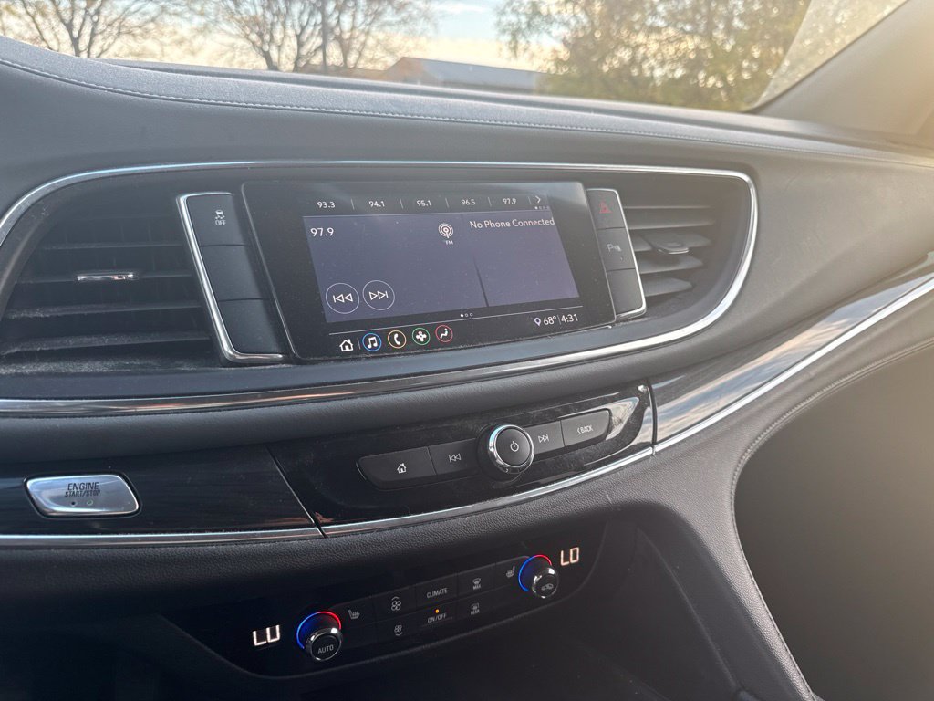 Used 2020 Buick Enclave Preferred FWD image 11