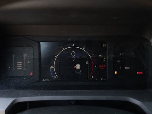 Used 2024 Toyota Tacoma SR5 AWD/4WD image 33