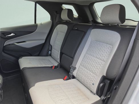 Used 2024 Chevrolet Equinox LT FWD image 20