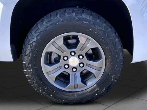 Used 2017 Chevrolet Tahoe LT AWD/4WD image 11