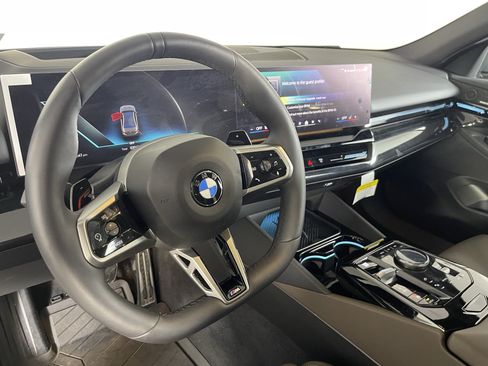 Used 2026 BMW 530i xDrive w/ M Sport Package AWD/4WD image 12