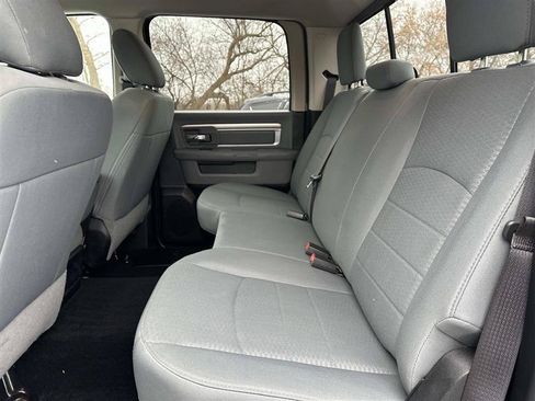 Used 2017 RAM 1500 Classic SLT AWD/4WD image 5