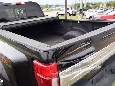 Used 2022 Ford F350 Platinum AWD/4WD image 28