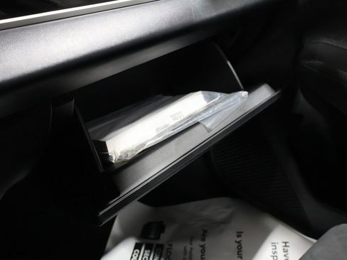 Used 2024 Mitsubishi Outlander SE image 36