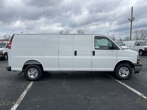 New 2026 Chevrolet Express 2500 Extended w/ Driver Convenience Package RWD image 2