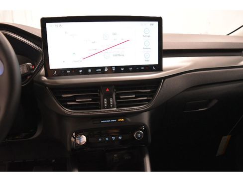 New 2025 Ford Escape SE image 18