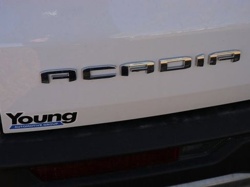 Used 2025 GMC Acadia Elevation image 7