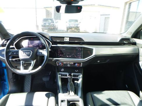 Used 2020 Audi Q3 2.0T Premium Plus w/ Premium Plus Package AWD/4WD image 9