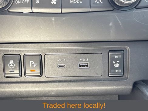 Used 2025 Nissan Frontier SL RWD image 17