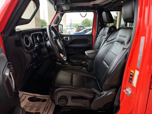 Used 2023 Jeep Wrangler Unlimited Sahara w/ Cold Weather Group AWD/4WD image 16