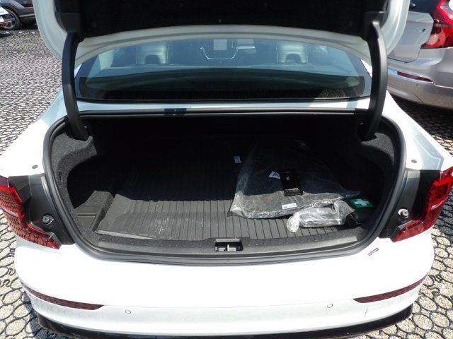 Certified 2025 Volvo S60 B5 Core FWD image 25