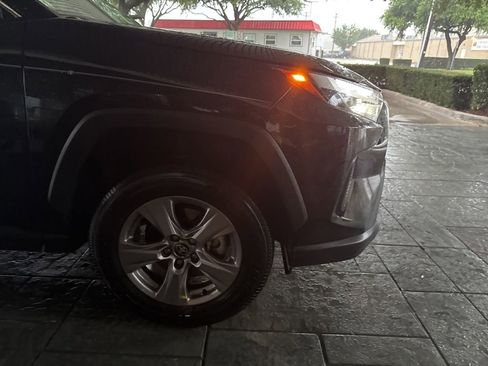 Used 2025 Toyota RAV4 XLE FWD image 14