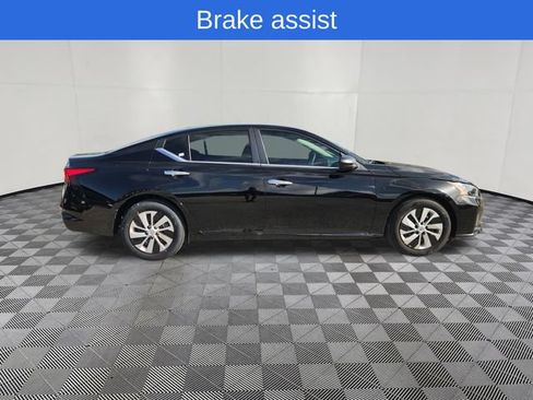 Used 2025 Nissan Altima 2.5 S FWD image 4