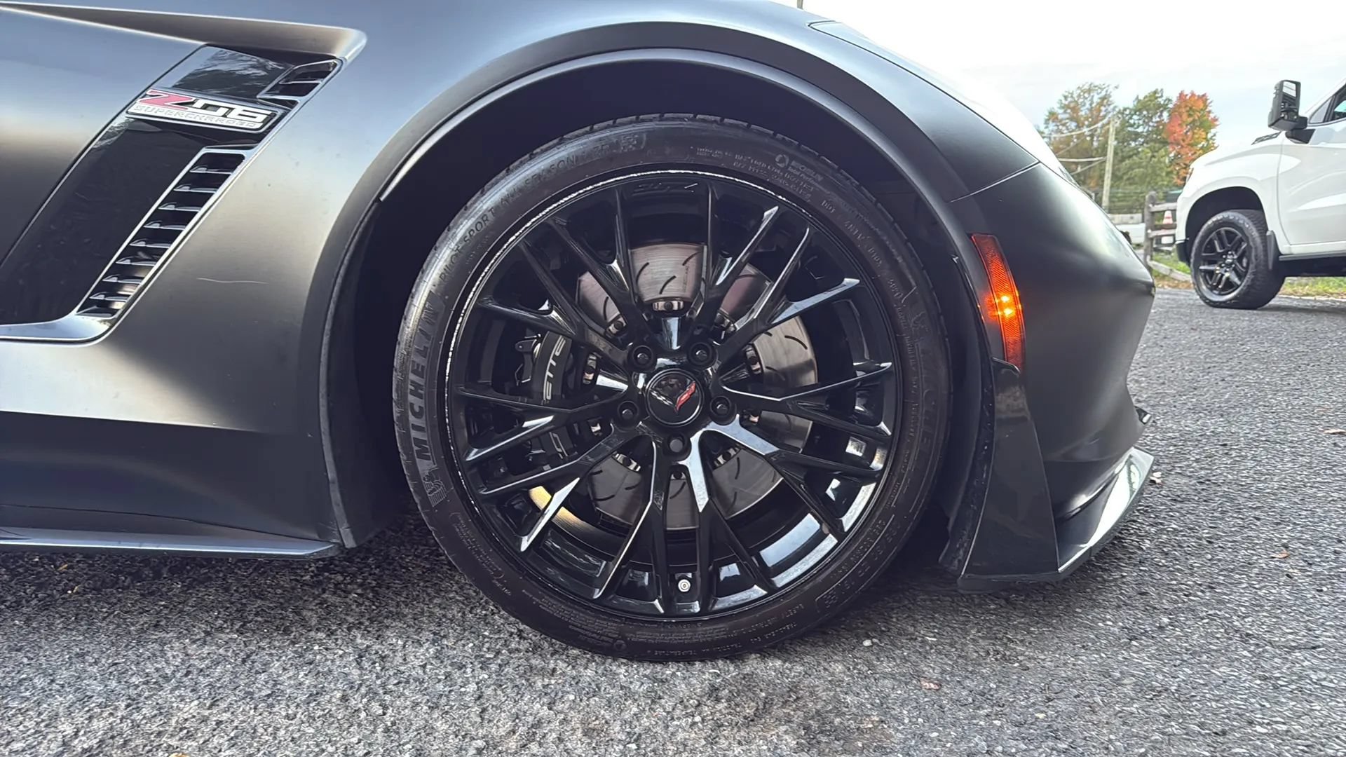 Used 2016 Chevrolet Corvette Z06 w/ 2LZ Preferred Equipment Group RWD image 12