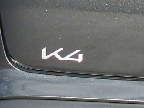 Used 2025 Kia K4 FWD image 10