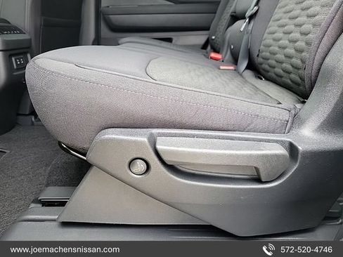 New 2026 Nissan Pathfinder SV w/ SV Premium Package AWD/4WD image 18