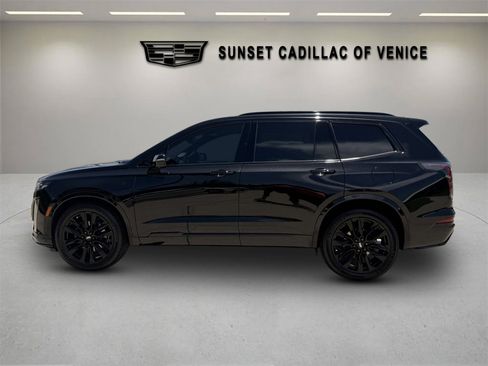 Used 2021 Cadillac XT6 Sport AWD/4WD image 6