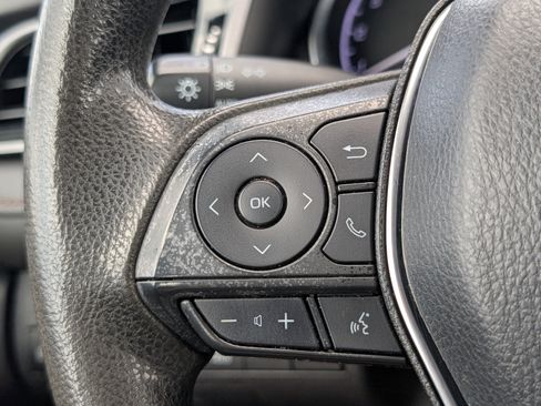 Used 2019 Toyota Camry LE FWD image 23