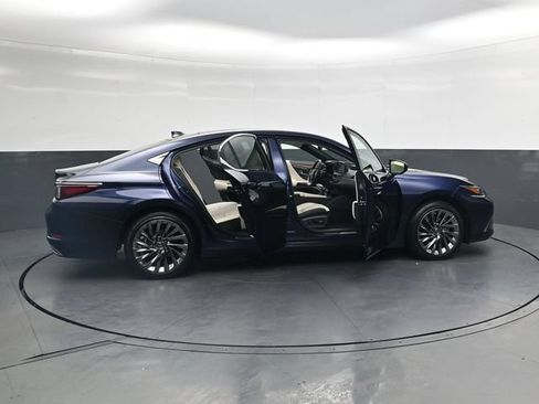 Used 2025 Lexus ES 350 Ultra Luxury FWD image 40