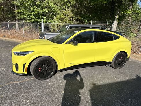 Used 2025 Ford Mustang Mach-E GT image 9