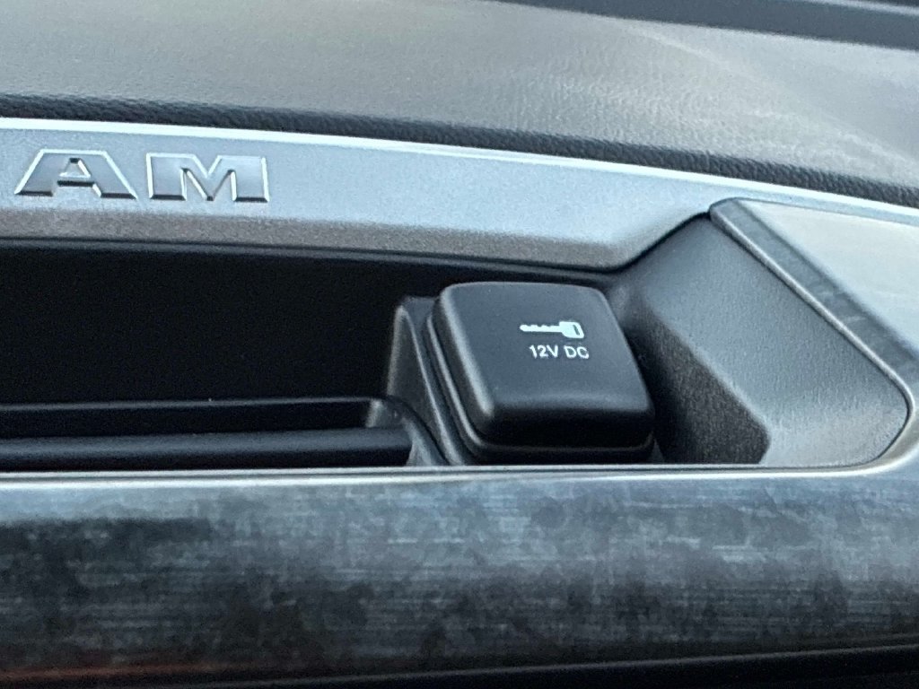 Used 2019 RAM 1500 Big Horn AWD/4WD image 39