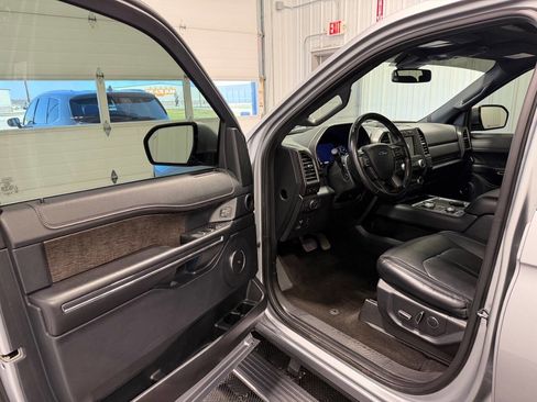 Used 2020 Ford Expedition Max Limited w/ Equipment Group 301A AWD/4WD image 10