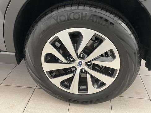 Used 2024 Subaru Outback Premium image 34